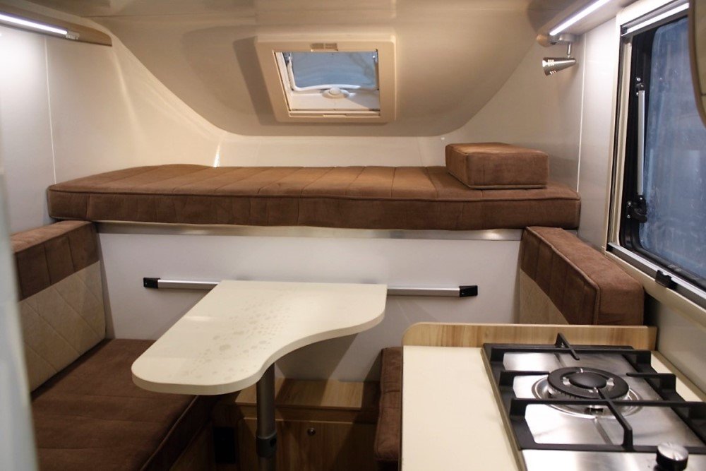 Дом на колесах Lada Granta