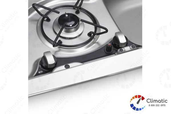 Dometic HSG 2370R, 2 конф., 1х1000Вт;1х1800Вт, 204г/ч, 30мбар, стекл. раздельн. крышка, прав.